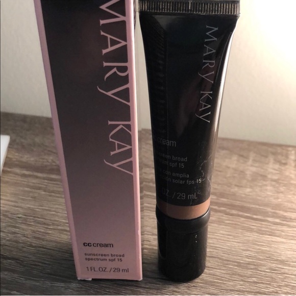 Mary Kay CC Cream - Picture 5 of 6